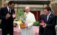 Lionel Messi meets Pope in Vatican